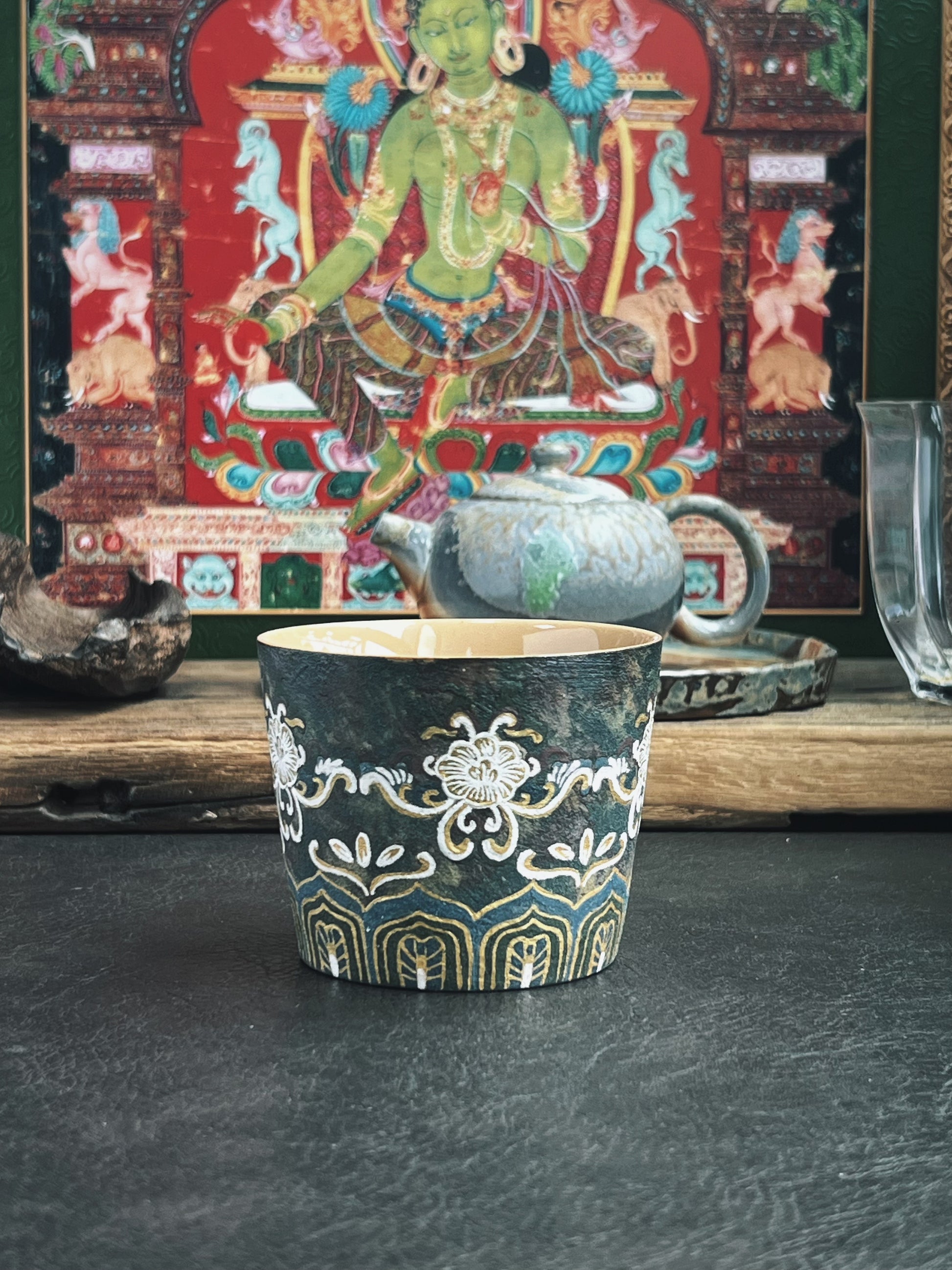 Jingdezhen artisan-crafted cup featuring authentic Dunhuang cave painting motifs with natural mineral pigments, vintage style and multi-purpose large capacity design.