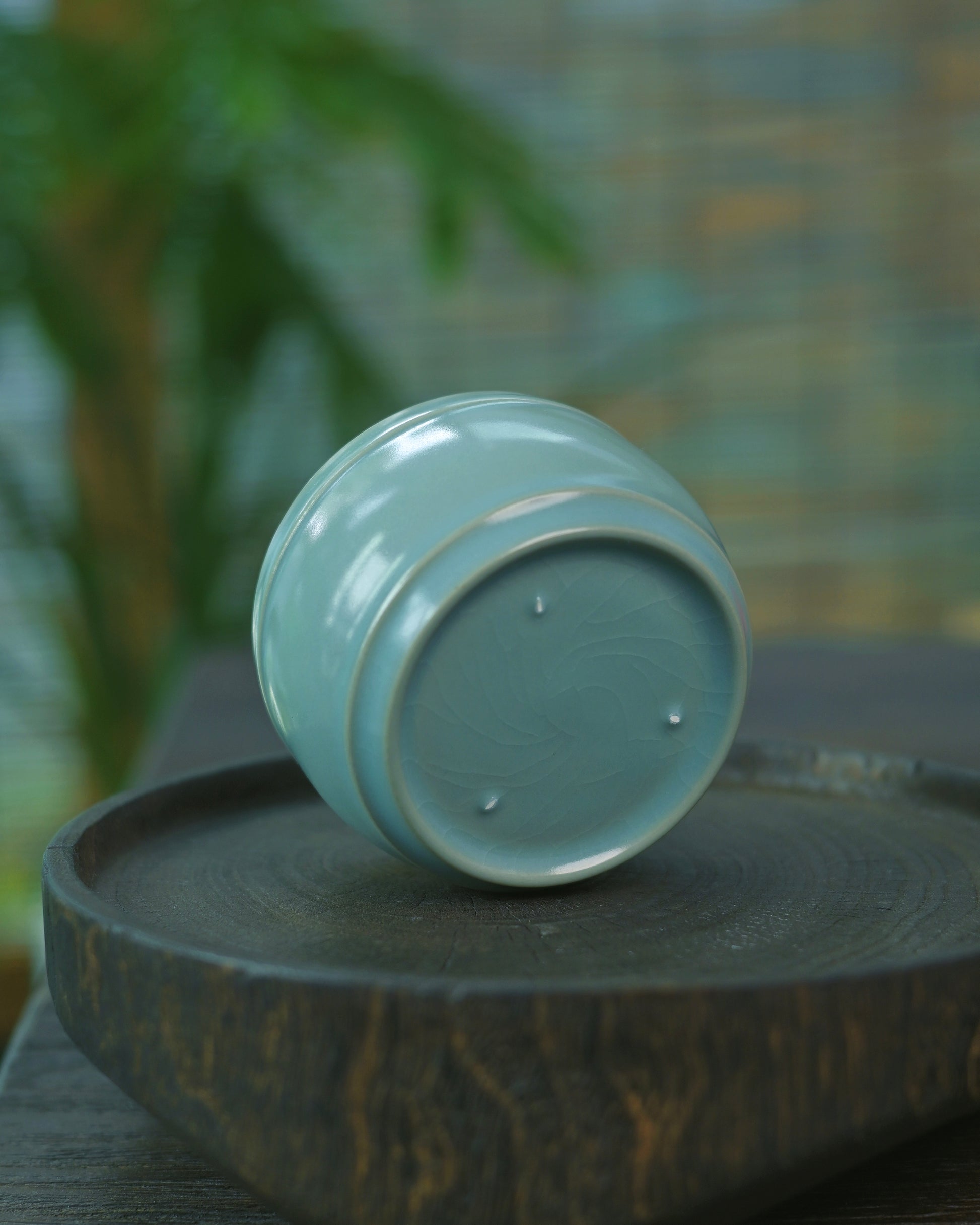 Close-up of natural willow leaf crackle pattern in the celadon glaze surface