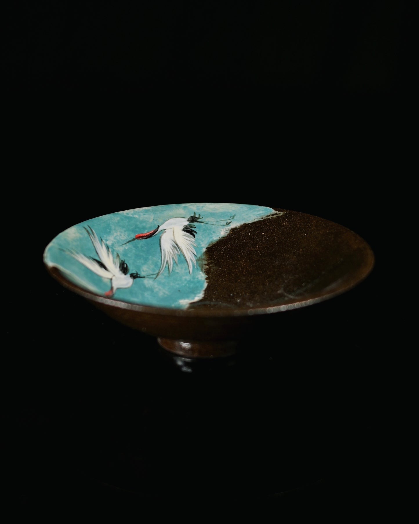 The drip tray in a tea ceremony setting, embodying a perfect balance of wabi-sabi minimalism and refined beauty.