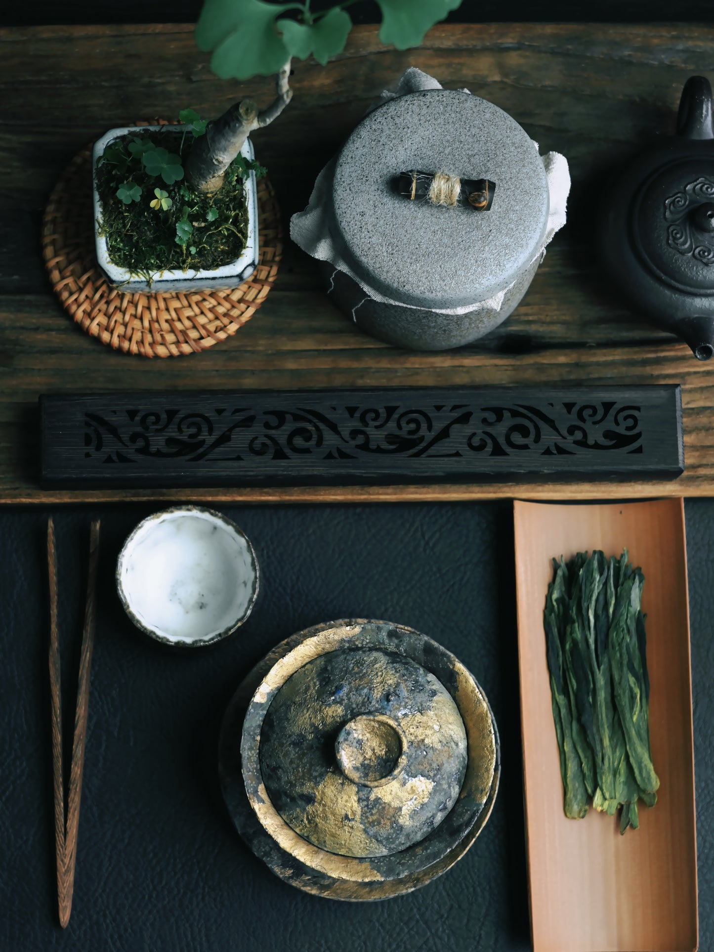 Handcrafted Gold-Traced Gaiwan(Lidded Bowl) – "Relic Revival" Collection