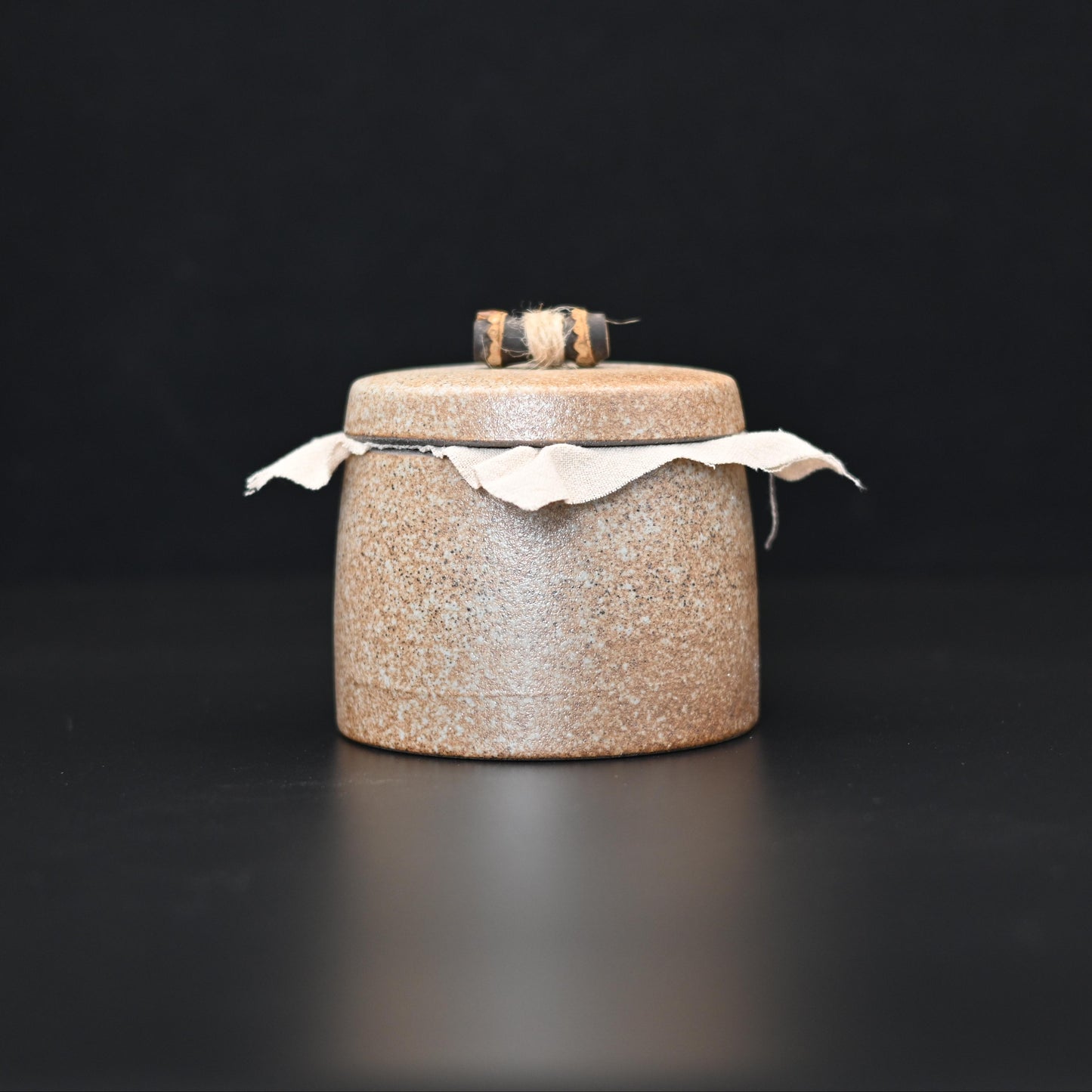 Retro Japanese Style Small Size Coarse PotteryTea Canister