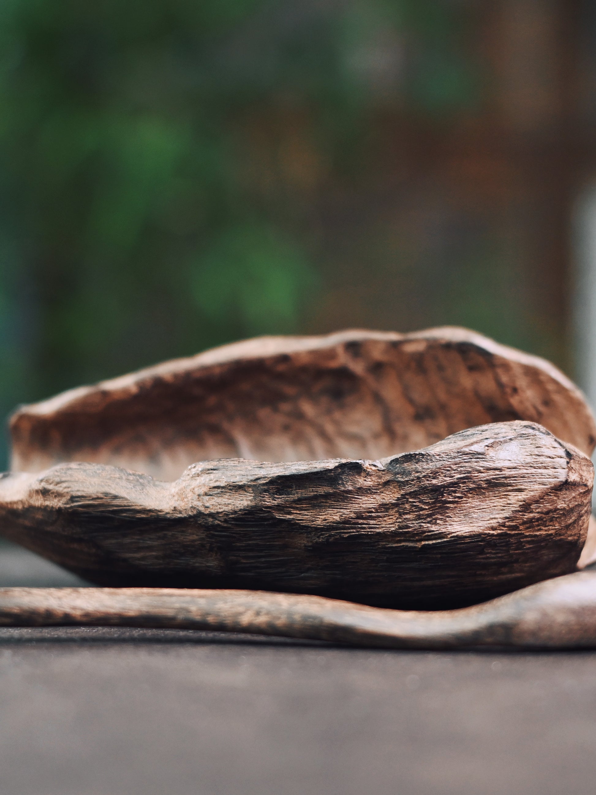 Minimalist tea scoop with irregular edges, handcrafted from carbonized iron wood for tea preparation