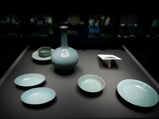 Northern Song-style Ru ware with a sky-cyan celadon glaze
