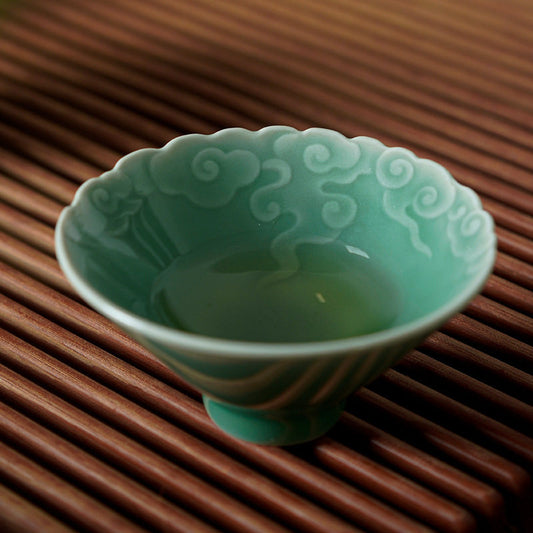 Longquan Celadon Embossed Cloud Patterns Tea Cup