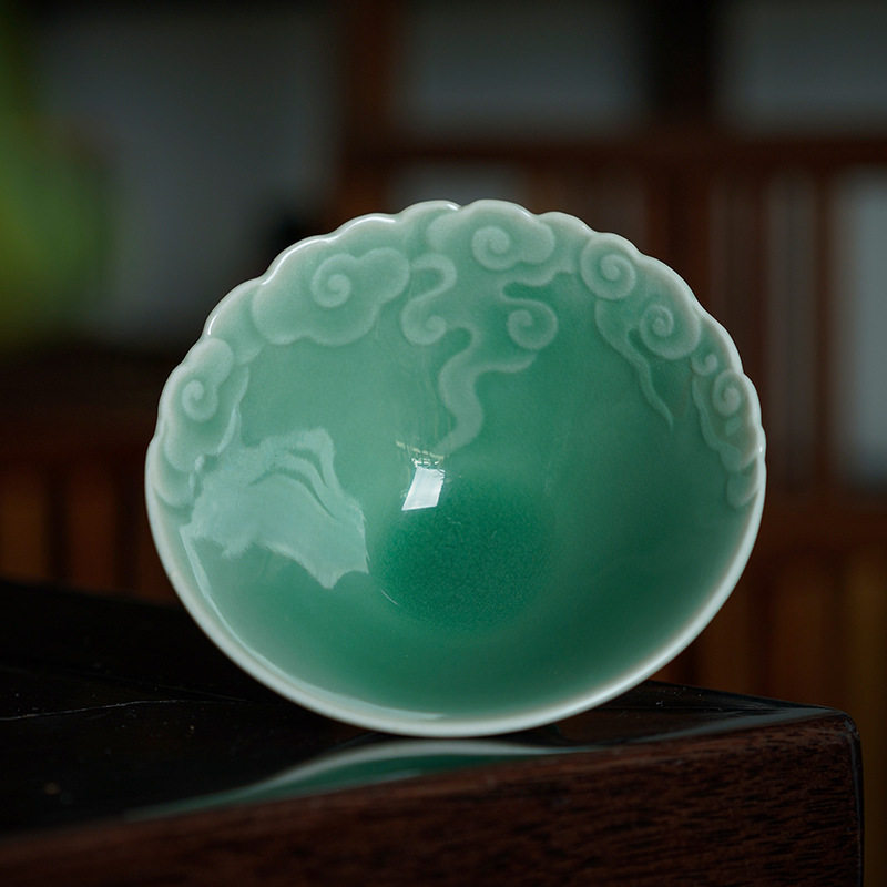 Longquan Celadon Embossed Cloud Patterns Tea Cup