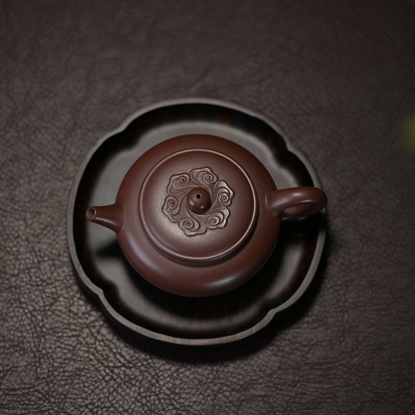 Yixing Purple Clay Auspicious Clouds Zisha Teapot 170ml