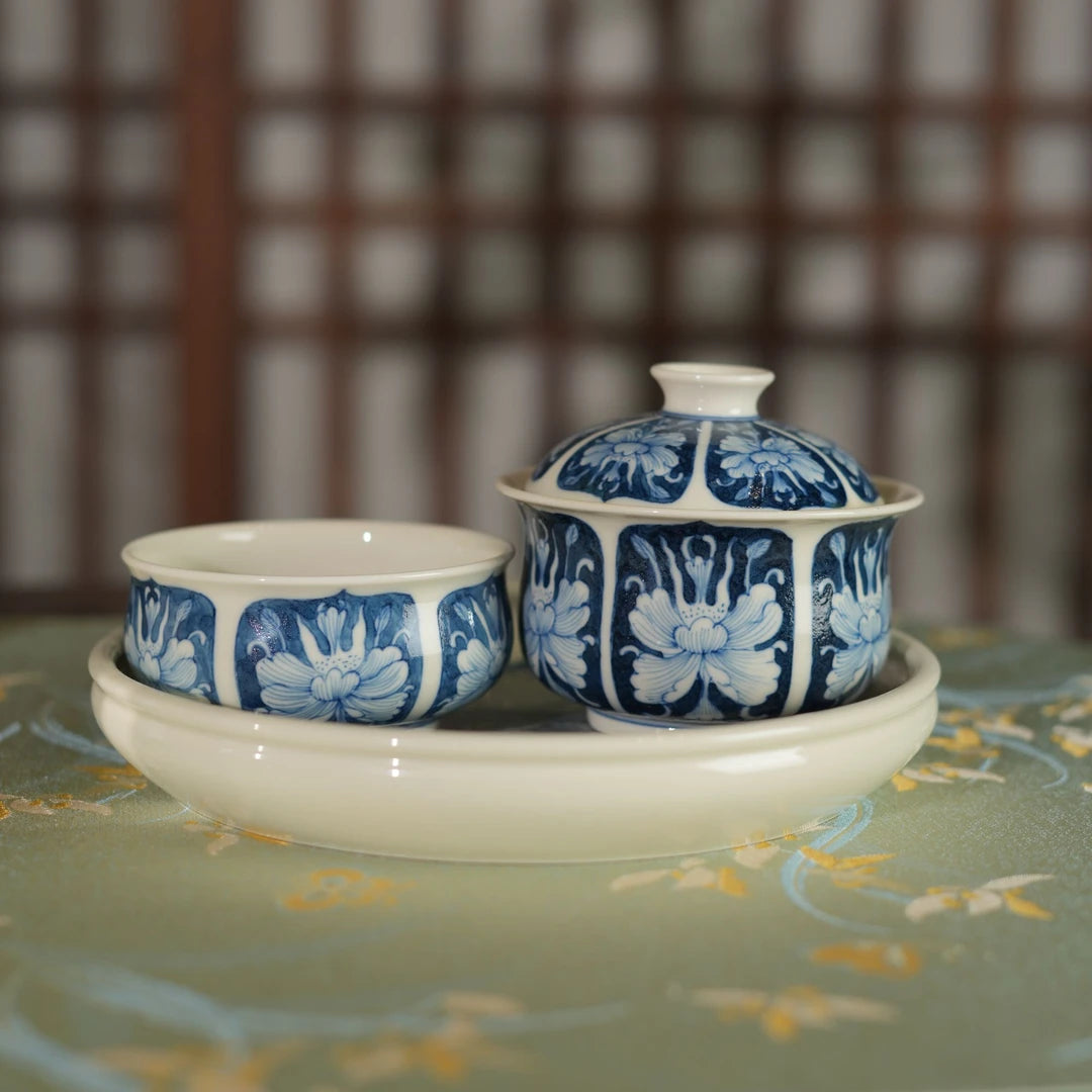 Antique-Style Blue And White Porcelain Hand-Painted Peony Tea Tray