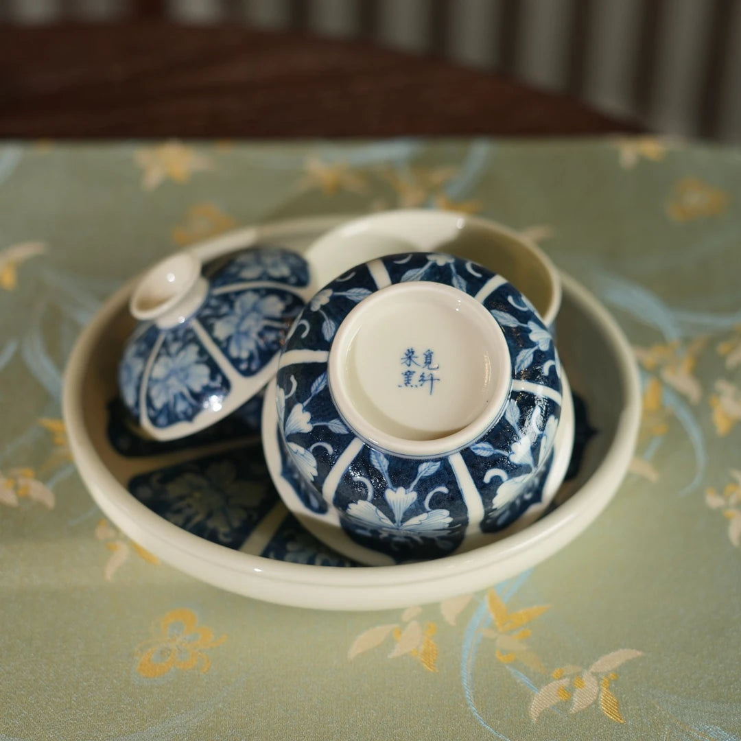 Antique-Style Blue And White Porcelain Hand-Painted Peony Tea Tray