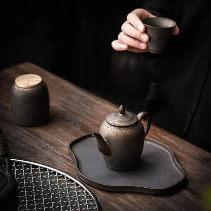 Keramik-Teeset im Wabi-Sabi-Stil mit vergoldeter Rostglasur