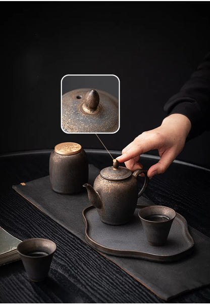 Keramik-Teeset im Wabi-Sabi-Stil mit vergoldeter Rostglasur
