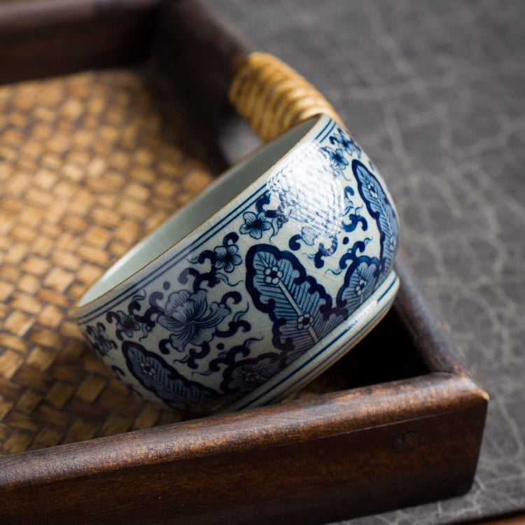Hand-Painted Blue and White Porcelain Plantain Leaf Teacup 110ml