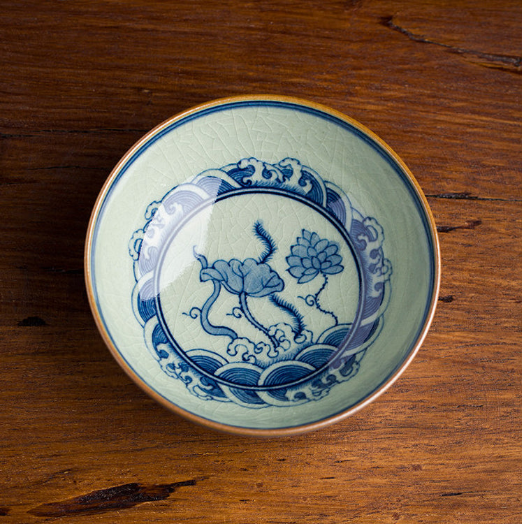 Blue and White Porcelain Hand-Painted Lotus Pu'er Master Teacup 90ml