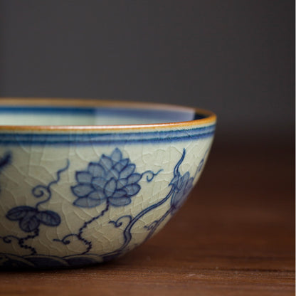 Blue and White Porcelain Hand-Painted Lotus Pu'er Master Teacup 90ml