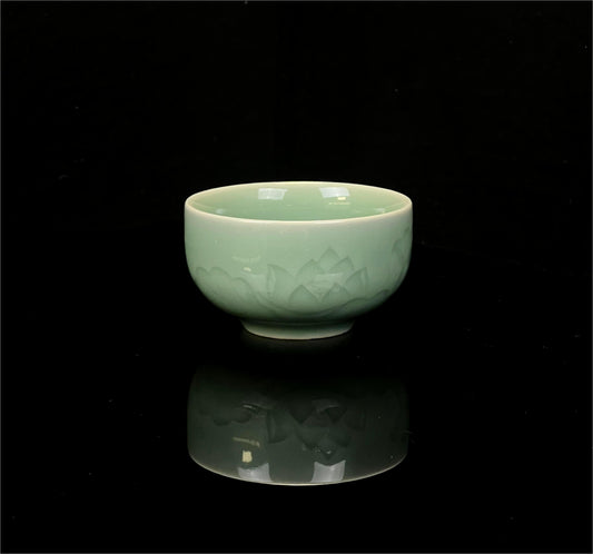 Longquan Celadon Lotus Pattern Plum-green Tea cup