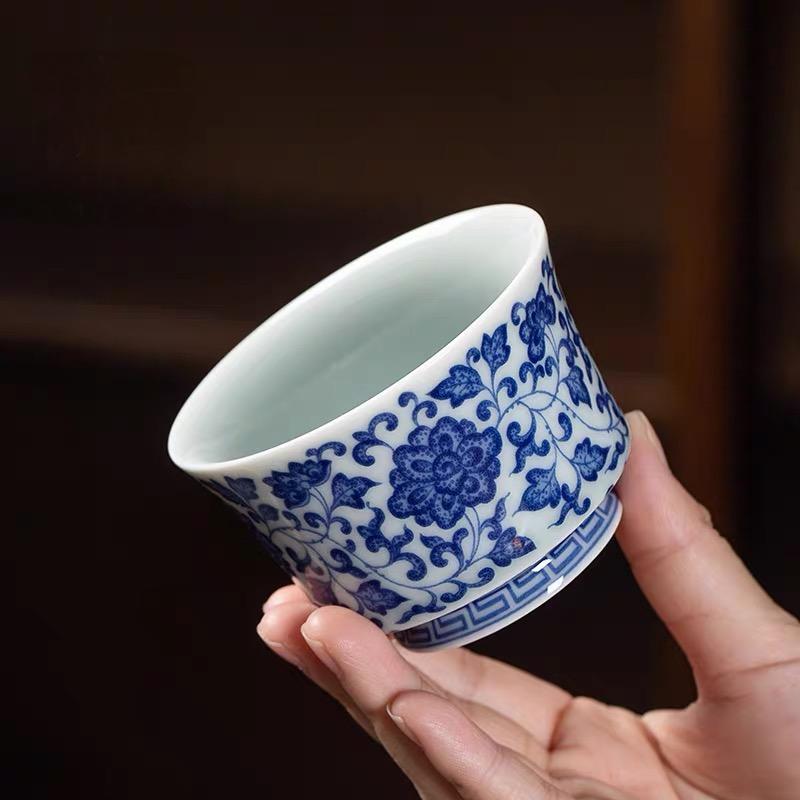 Jingdezhen Blue and White Porcelain Lotus Scrolling Pattern Short-stemmed Tea Cup