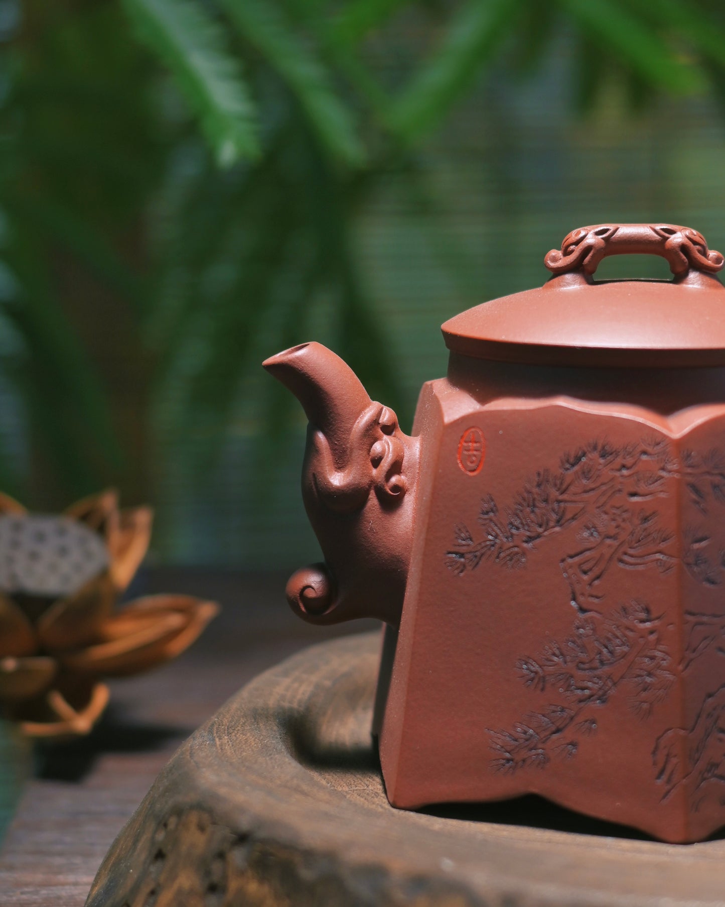 Yixing Zhuni Clay Hexagonal Teapot 400ml