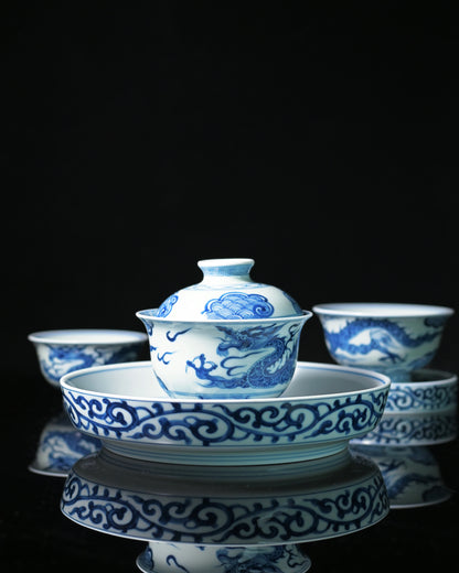 Jingdezhen Unterglasur Blau und Weiß Drachen Gaiwan Set 150ml