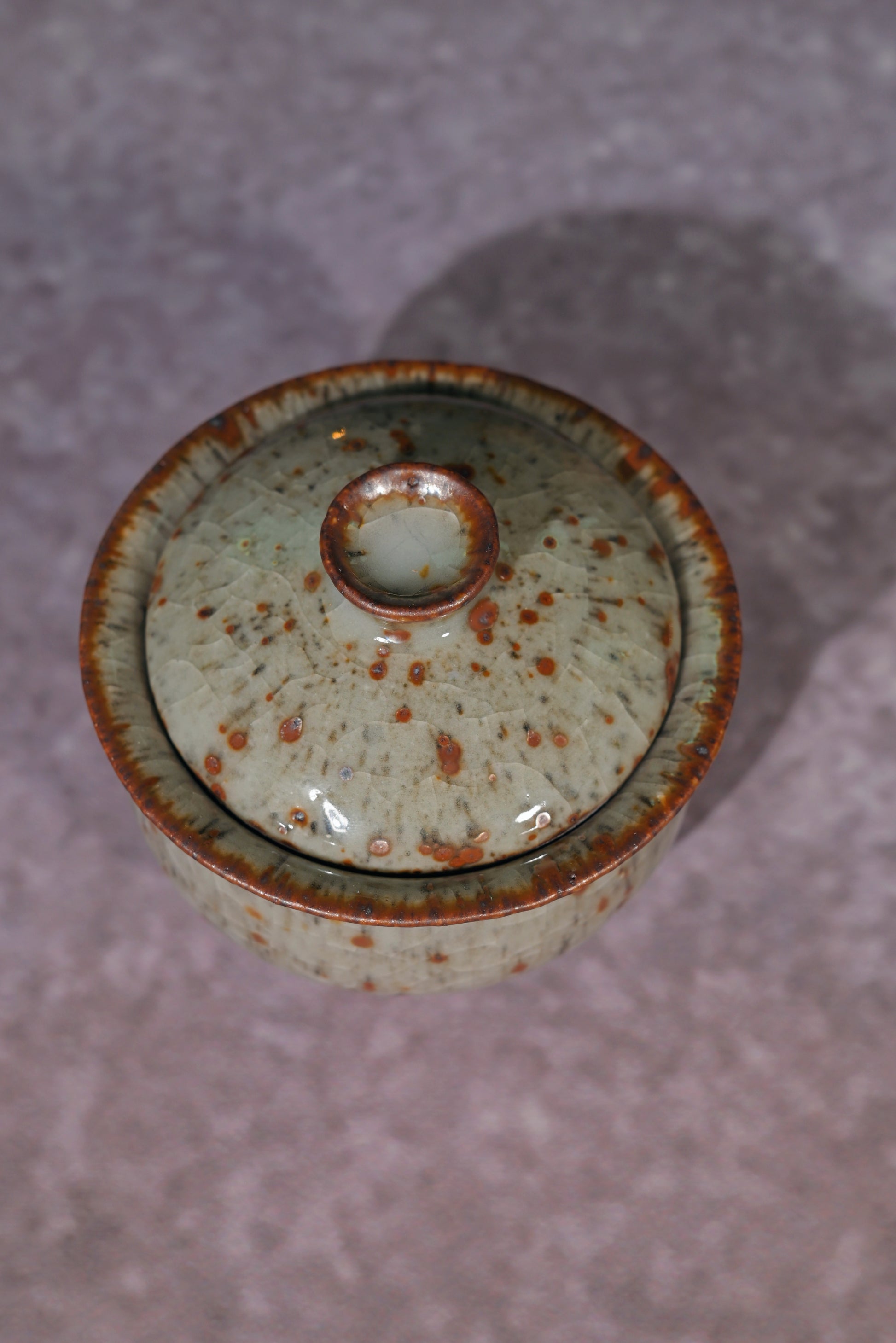 Traditional Shino pottery showcasing the iconic "Citrus Skin" (Yuzu-hada) surface effect.
