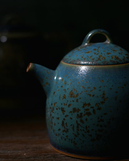 Jun-Keramik "Qin Quan" Teekanne in Kieferngrün-Celadon 210ml