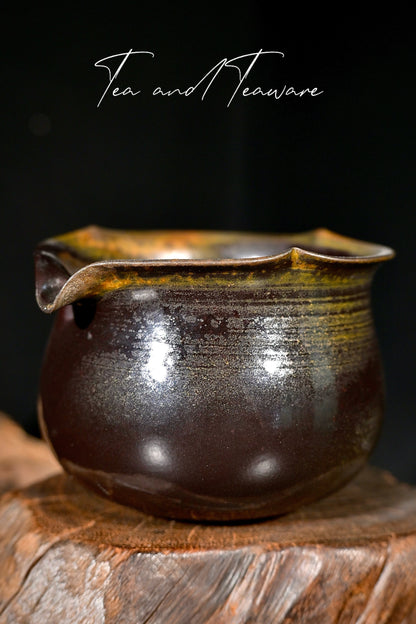 Pièce unique en bois cuit, boue artisanale noire et or, tasse d'équité 200 ml