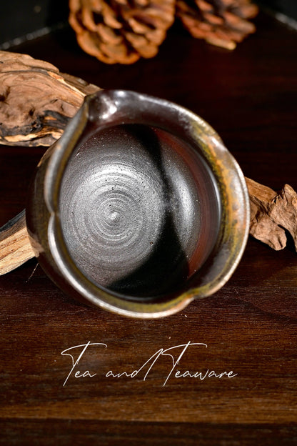 Pièce unique en bois cuit, boue artisanale noire et or, tasse d'équité 200 ml