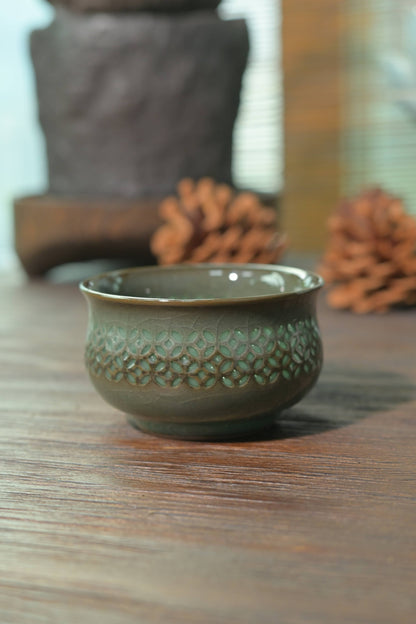 Longquan Celadon Ge Kiln Iron-Clay Linglong porcelain Teacup 100ml