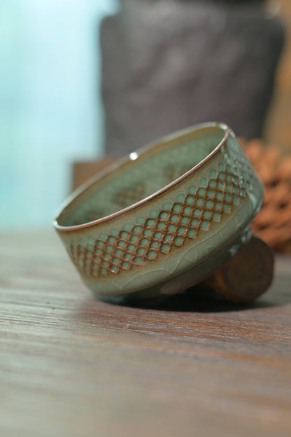 Longquan Celadon Ge Kiln Iron-Clay Linglong porcelain Teacup 100ml