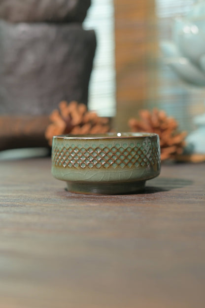 Longquan Celadon Ge Kiln Iron-Clay Linglong porcelain Teacup 100ml