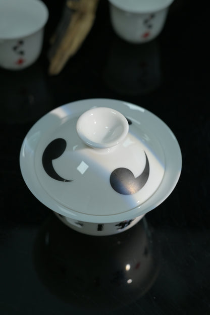 Dehua White Porcelain "Magatama Echo" Gaiwan Set 110ml