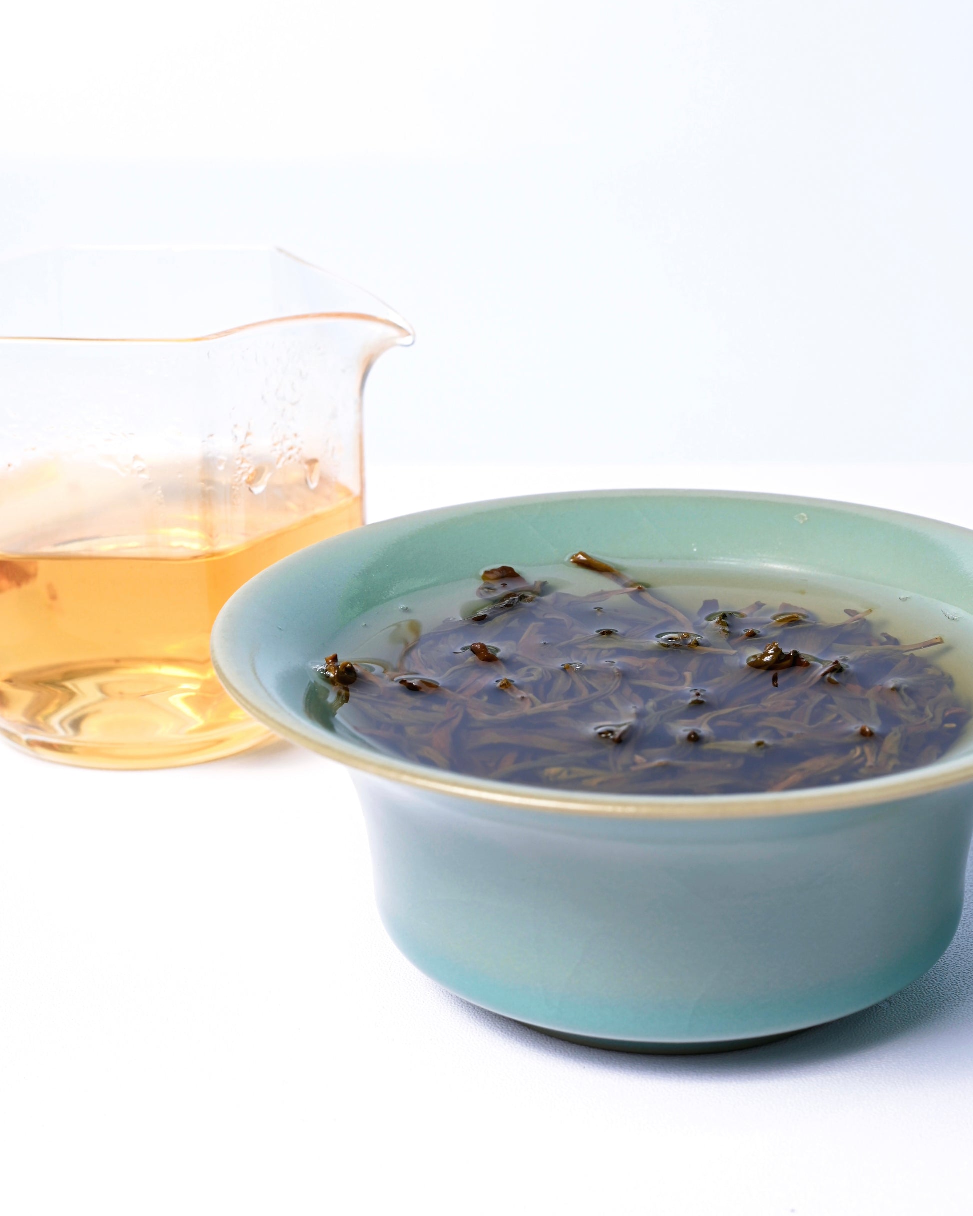 Close-up of 2025 Fenghuang Dancong Old Bush Ba Xian Oolong Tea dry leaves