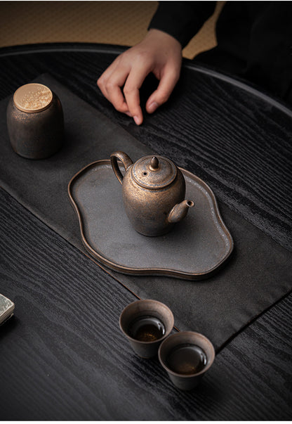 Keramik-Teeset im Wabi-Sabi-Stil mit vergoldeter Rostglasur