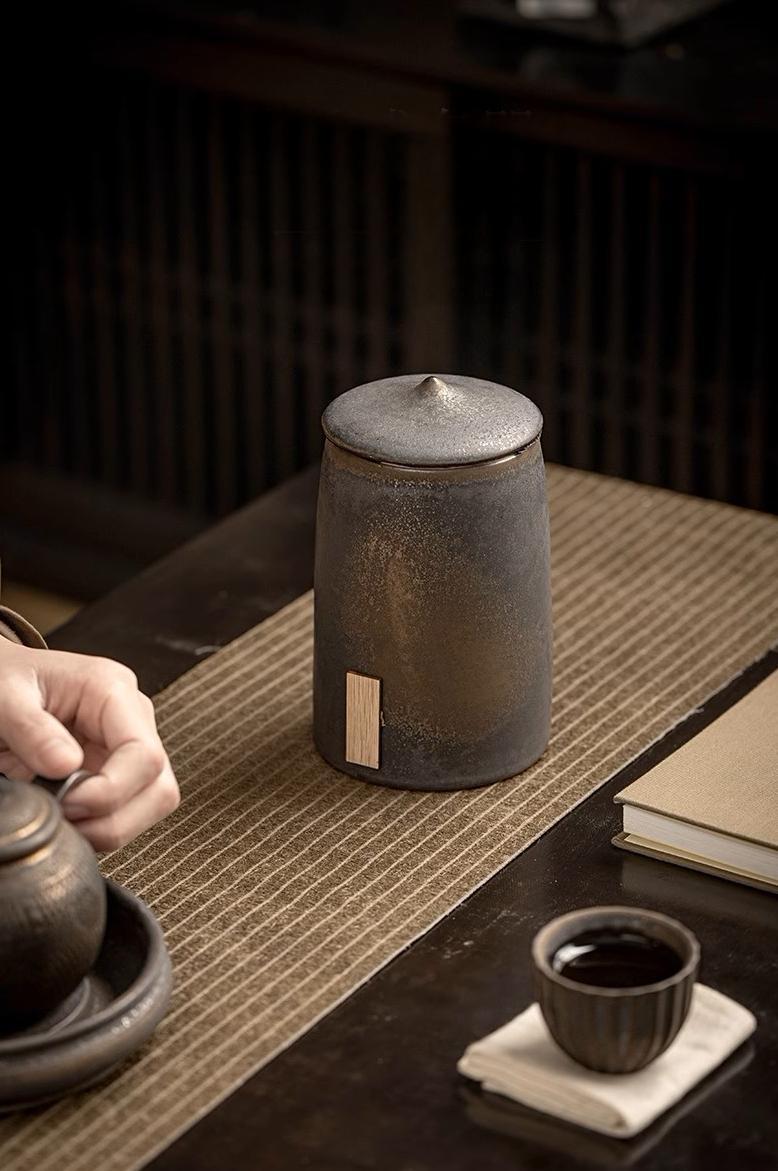 Vintage Style Large Capacity Airtight Ceramic Tea Caddy / Tea Can