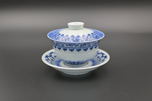 Hand-painted Jingdezhen Blue and White Ceramic Tea Bowl (Gaiwan)