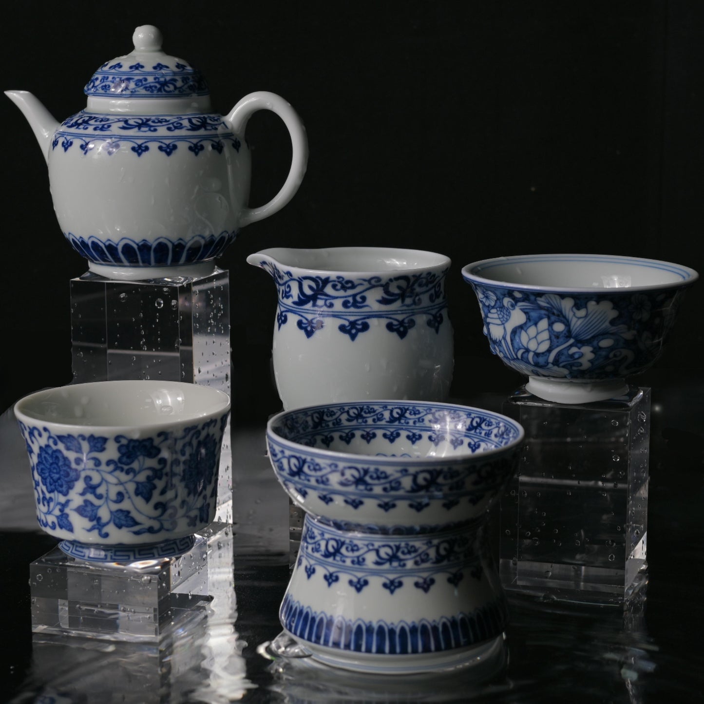 Jingdezhen Blue and White Lotus Vine Tea Filter With Containning Base