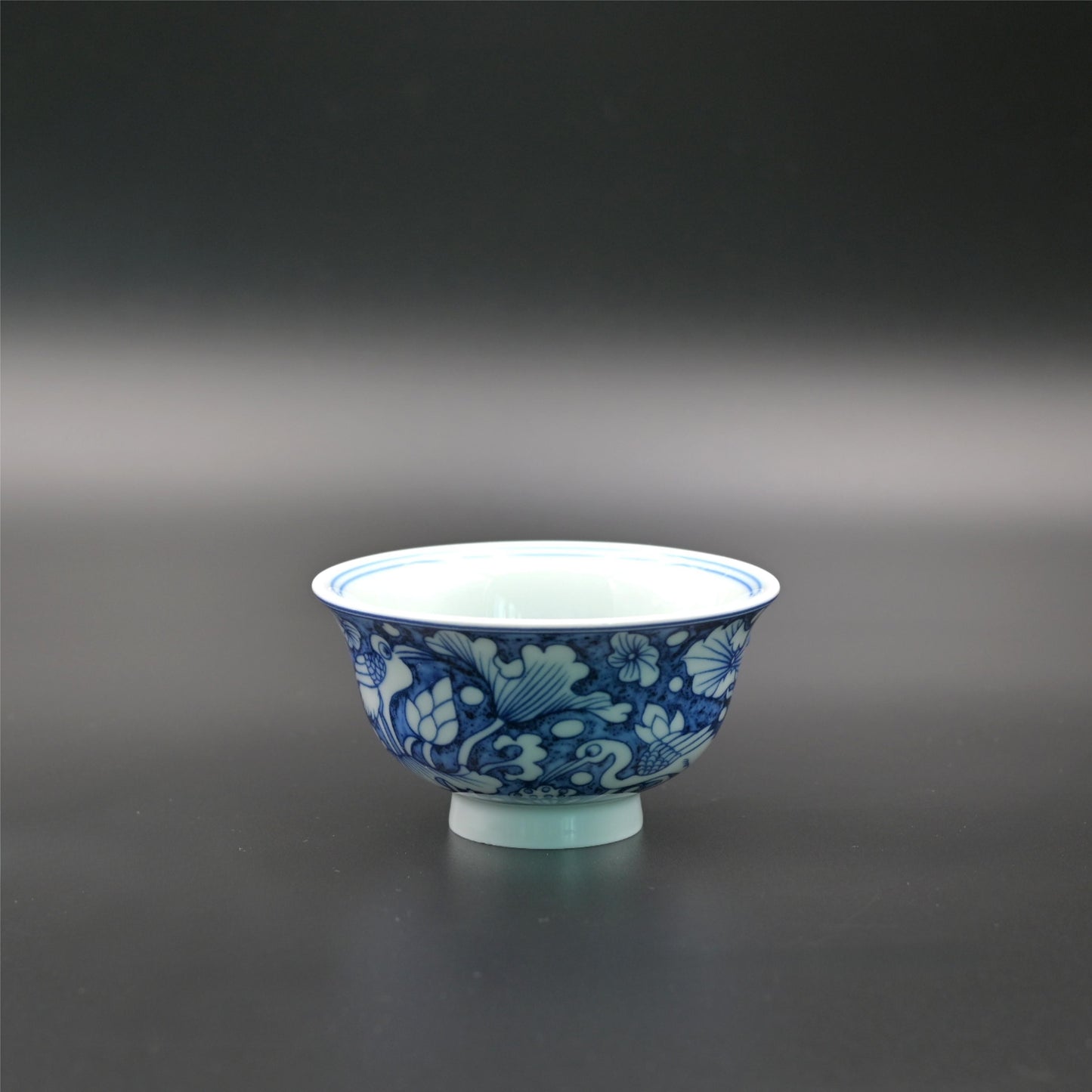 Blue and White Porcelain Host's Teacup with Lotus Pond and Egret Design