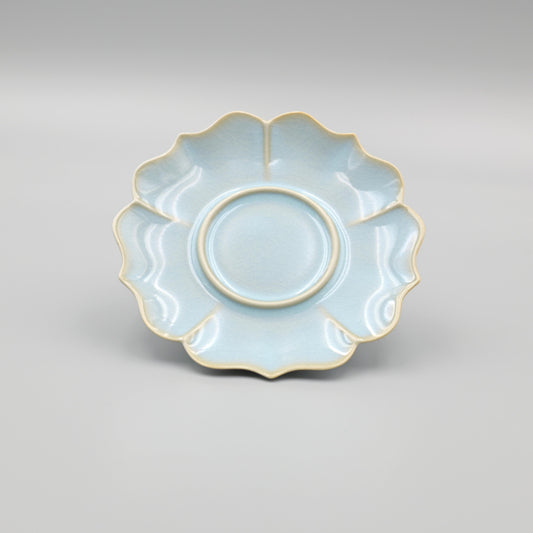 Sunflower-shaped blue sky Ru porcelain Saucer for Host tea cup