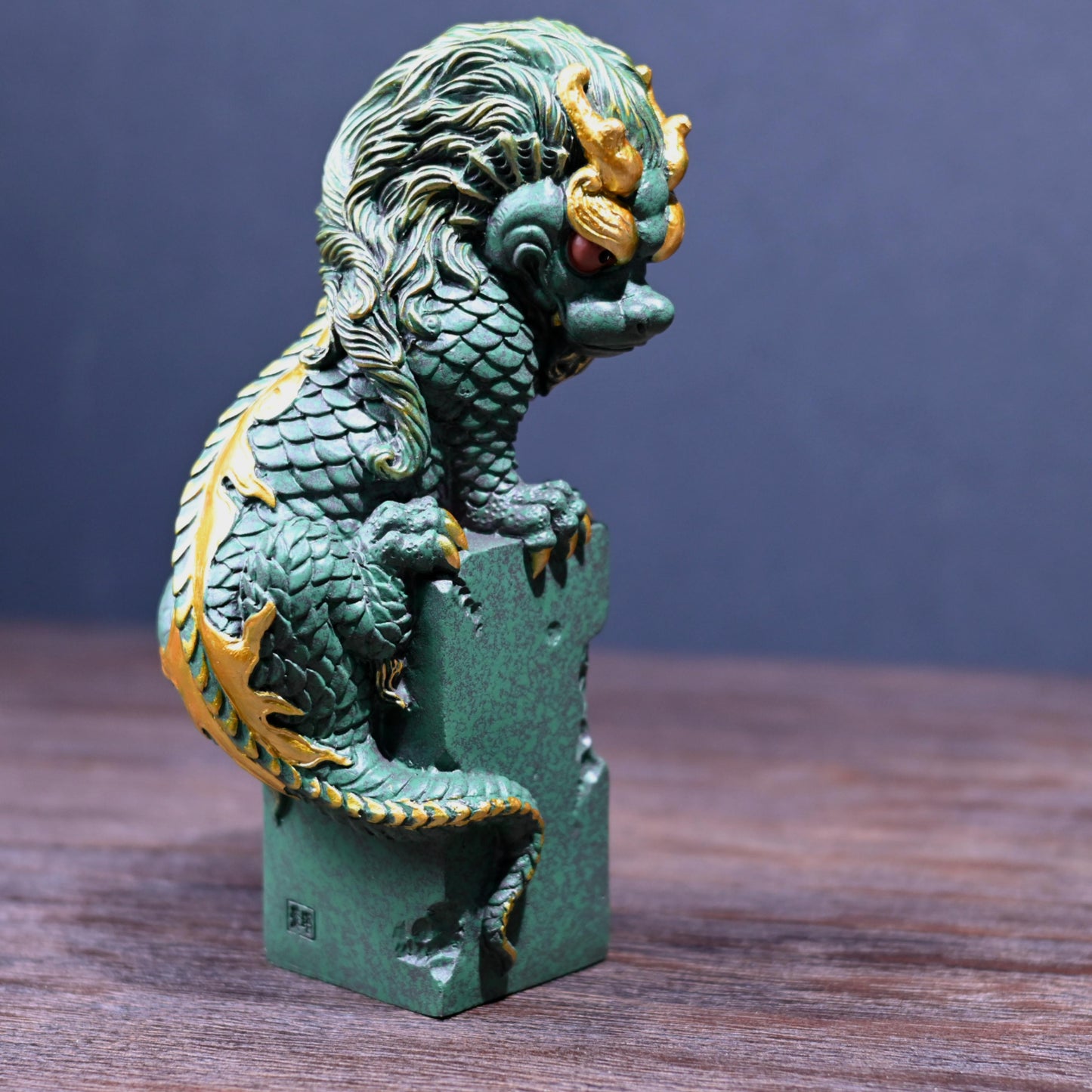 Green Sandstone Winding Dragon Ornament Tea Pet