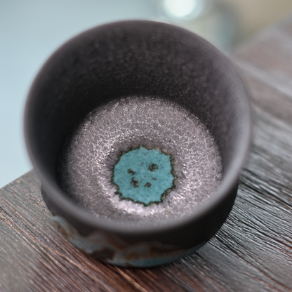 Tasse de maître créative faite à la main à parois fines de style Wabi-sabi