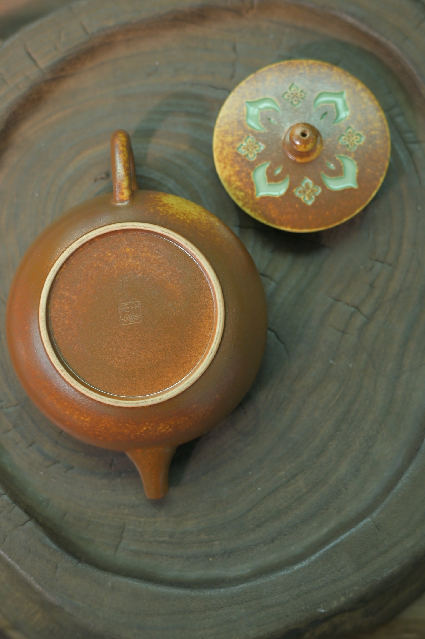 Premium Gongfu tea vessel: hand-carved wood ash celadon teapot for Pu'er and Oolong tea