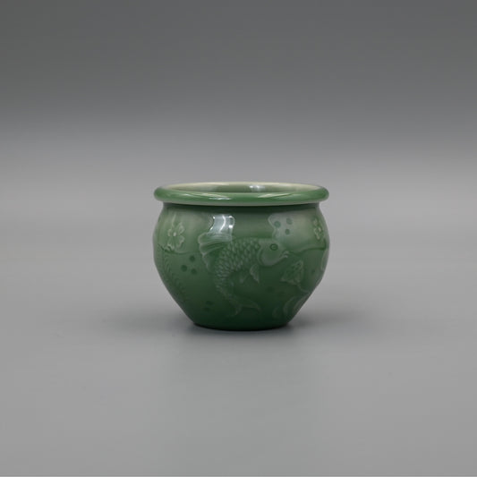 Longquan Celadon Plum Green Hand-Carved Fish and Algae Pattern Host Tea Cup