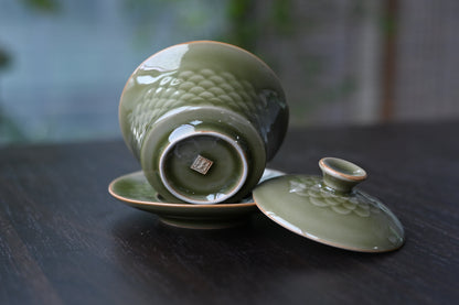 Gaiwan (bol à thé) en céladon Longquan à glaçure vintage motif écaille de poisson