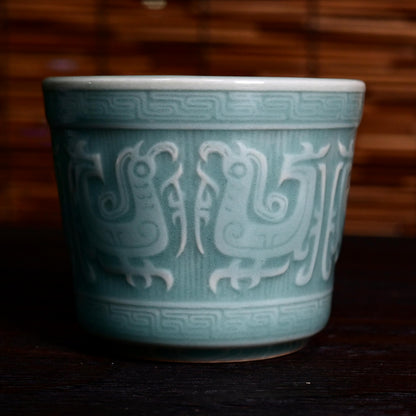 Coupe de maître Céladon Longquan bleu céleste à six phénix totem