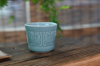 Coupe de maître Céladon Longquan bleu céleste à six phénix totem