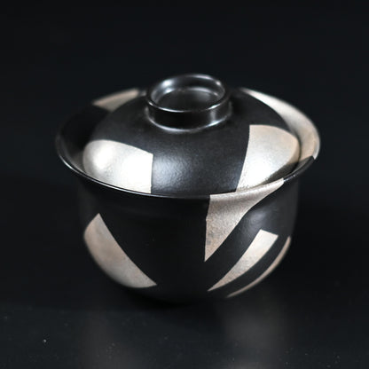 Einzelstück Versilberte unregelmäßige geometrische schwarz-weiße Gaiwan (Teetasse)