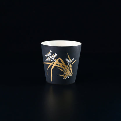 "Four Gentlemen" Pflanzenmuster Mattglasur Nicht-reflektierende Oberfläche Teetasse