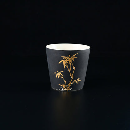 "Four Gentlemen" Pflanzenmuster Mattglasur Nicht-reflektierende Oberfläche Teetasse