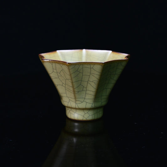 Longquan Celadon – Ge Kiln Enneagon Flower Shape Host Tea Cup