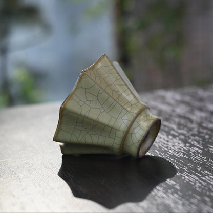 Longquan Celadon – Ge-Kiln Enneagon Blumenschalen-Hauptteetasse