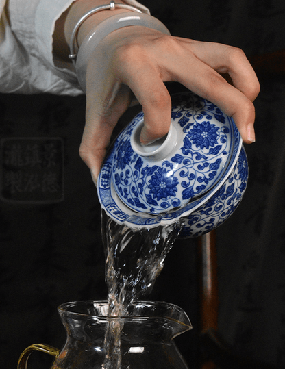 Jingdezhen blau-weißes Teekannen-Set mit Lotus-Rollmuster
