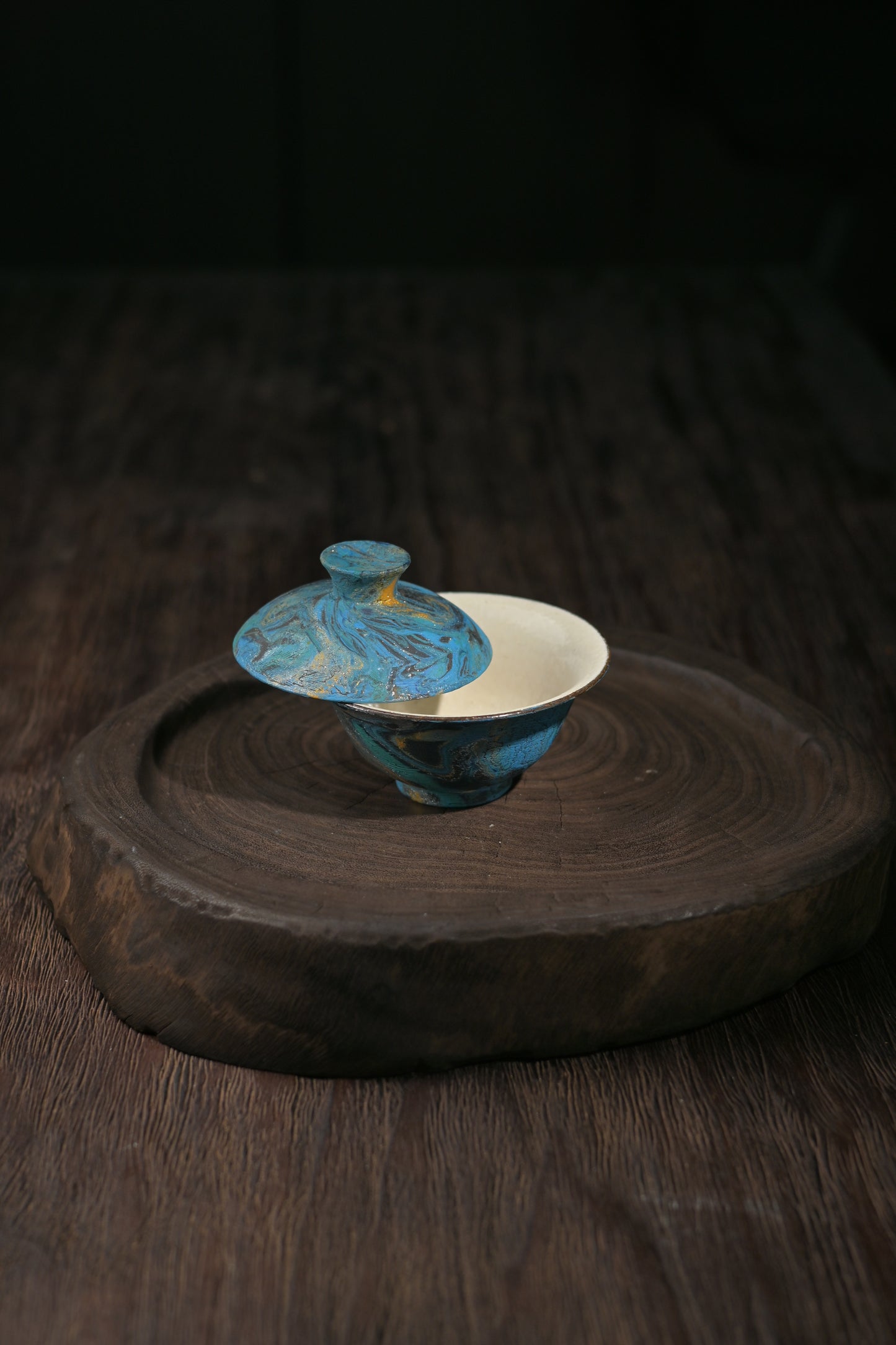 Unique Piece Galaxy-Inspired Kohiki Lidded Bowl with Japanese Urushi Lacquer  Gaiwan